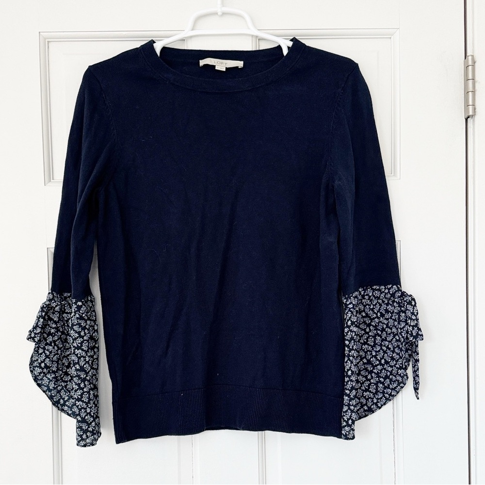 LOFT sweater size M navy blue knit with floral sleeve detail crewneck